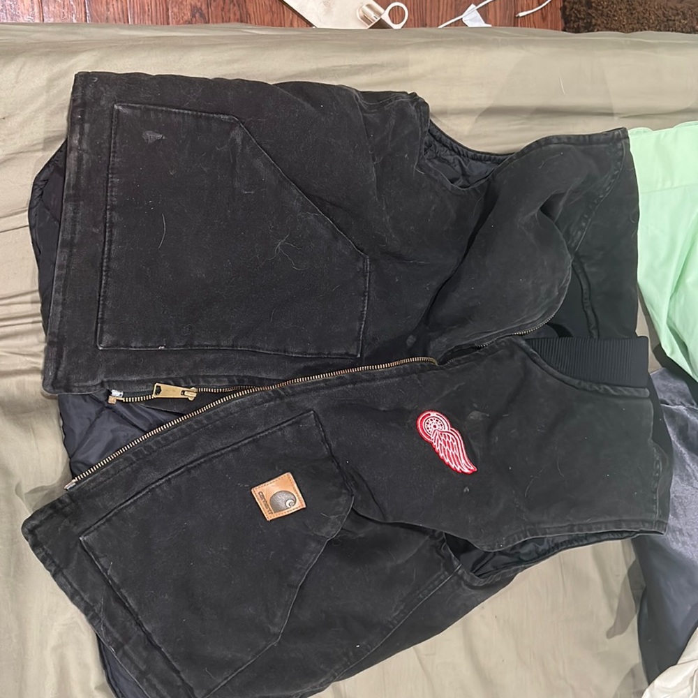 Black Carhart Vest